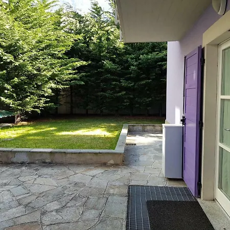 Condominio La Viola 아파트 *