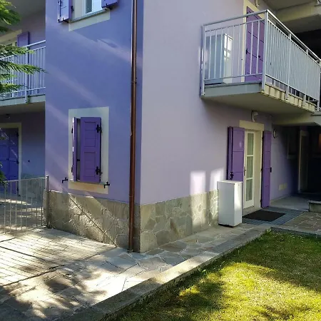 Condominio La Viola 아파트 *